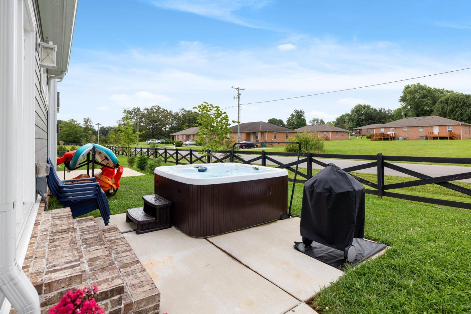Cozy Lake Cottage W/ Kayaks, Sups, Pool & Firepit Winchester Εξωτερικό φωτογραφία